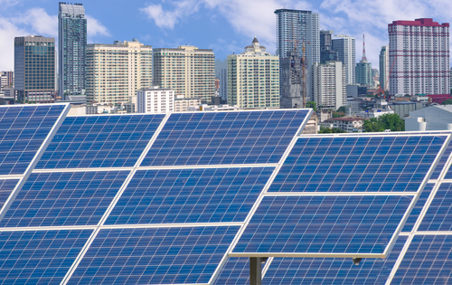 Switching to Solar Panels: The Solution for Pollution and for Your Budget?